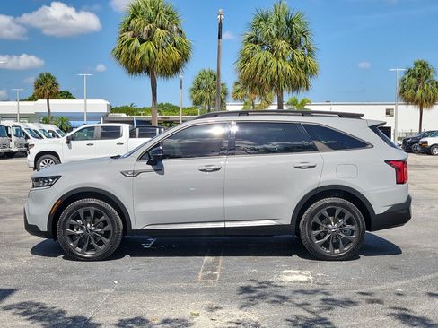 Used 2022 Kia Sorento SX Prestige w/ Rust Color Package AWD/4WD image 6