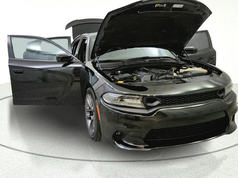 Used 2023 Dodge Charger Scat Pack w/ Navigation & Travel Group RWD image 9