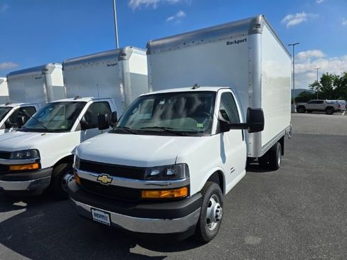 New 2024 Chevrolet Express 4500 w/ Power Convenience Package image 3