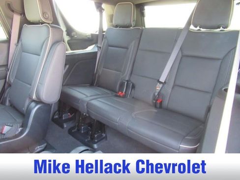 Used 2026 Chevrolet Tahoe Premier AWD/4WD image 15