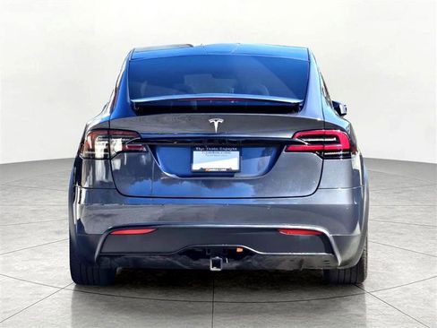 Used 2023 Tesla Model X image 9