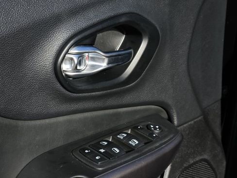 Used 2022 Jeep Cherokee Latitude Lux image 29