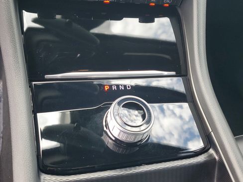 Used 2024 Jeep Grand Cherokee Limited w/ Black Appearance Package image 26