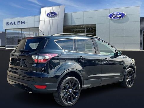 Certified 2017 Ford Escape SE w/ Equipment Group 201A AWD/4WD image 4