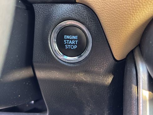 Used 2019 Toyota RAV4 XLE image 23