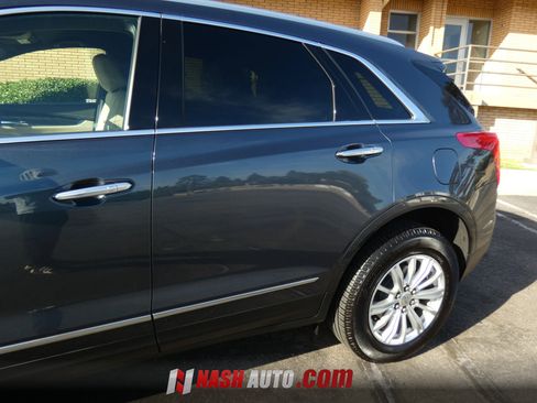 Used 2019 Cadillac XT5 FWD image 13