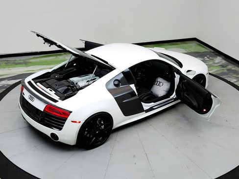 Used 2014 Audi R8 V10 image 36