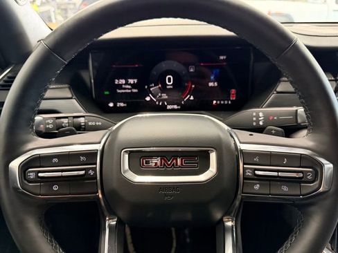 Certified 2025 GMC Acadia Elevation image 10