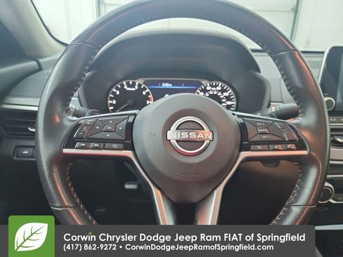 Used 2024 Nissan Altima 2.5 SR image 21