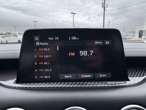 Used 2020 Kia Stinger GT1 RWD image 14