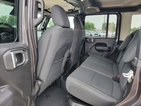 Used 2025 Jeep Wrangler Unlimited Sport S 4xe AWD/4WD image 24
