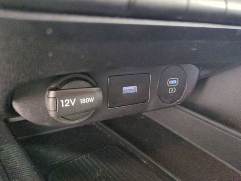 Used 2024 Hyundai Elantra Limited FWD image 26