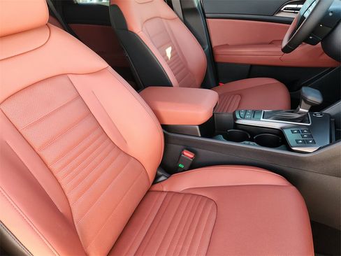 New 2026 Kia Sportage SX image 10