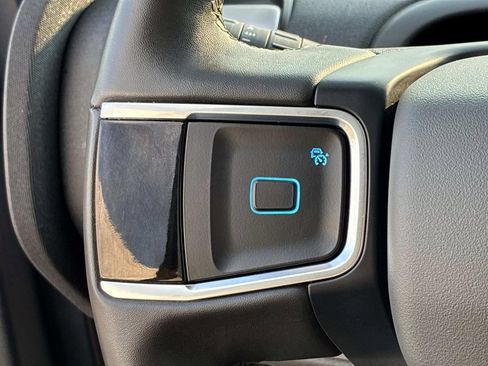 Used 2025 Ford Expedition Active AWD/4WD image 29