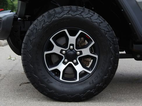 Used 2022 Jeep Wrangler Unlimited Rubicon w/ LED Lighting Group AWD/4WD image 27