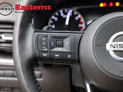 Used 2021 Nissan Rogue SL image 21