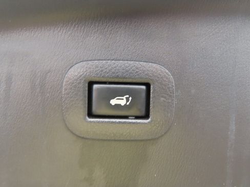 Used 2018 Nissan Armada Platinum w/ Captain Seat Package AWD/4WD image 14