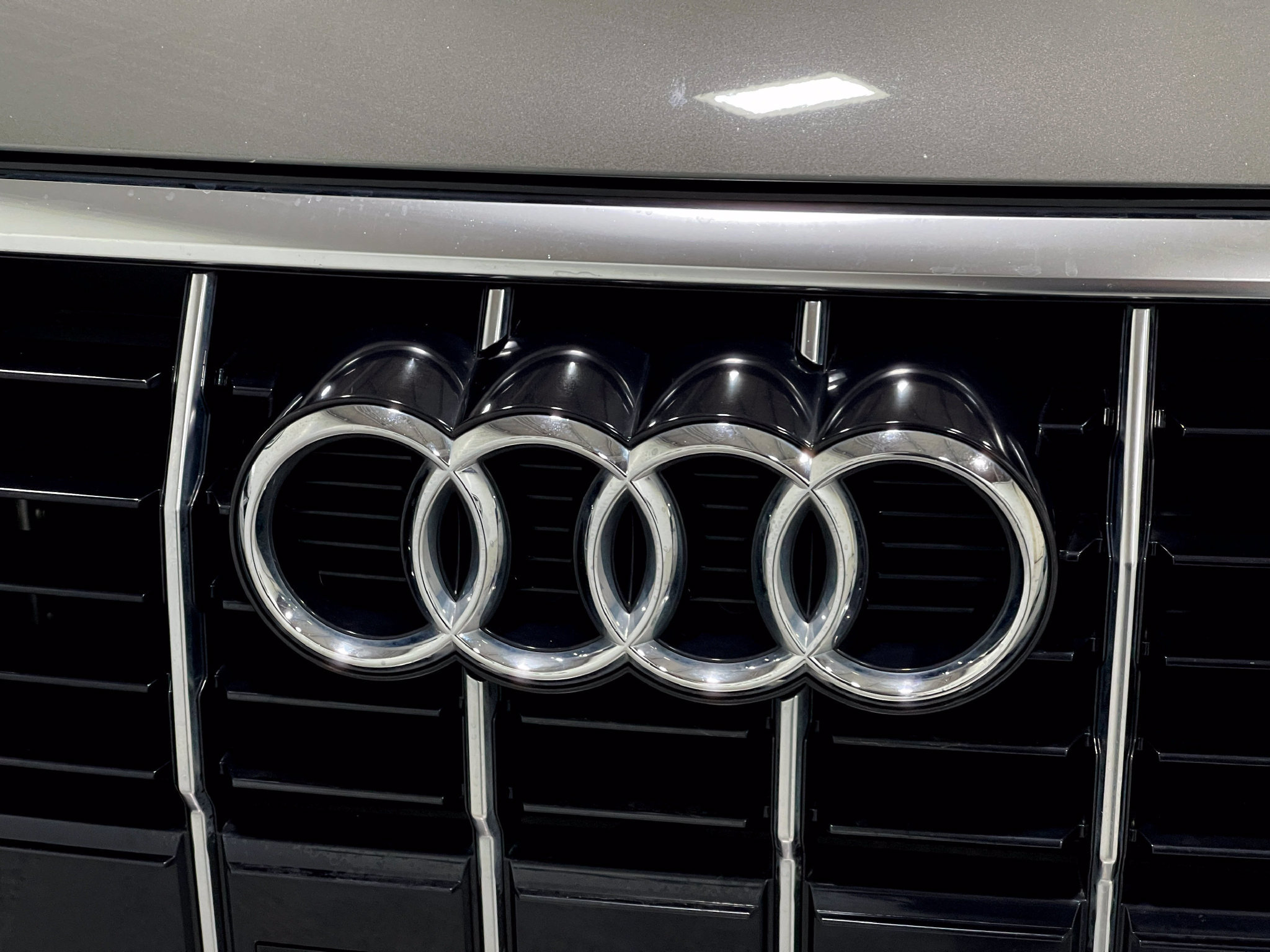 Used 2020 Audi Q3 2.0T Premium Plus AWD/4WD image 38