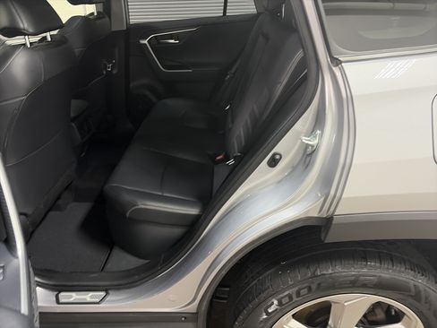 Used 2020 Toyota RAV4 Limited w/ Carpet Mat Package AWD/4WD image 27