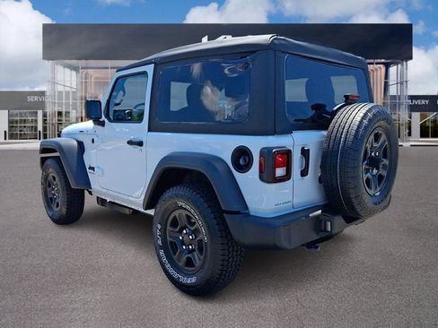 Used 2026 Jeep Wrangler Sport AWD/4WD image 4