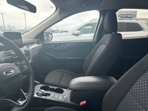 Used 2023 Ford Escape Active image 29