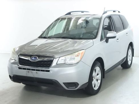Used 2014 Subaru Forester 2.5i Premium AWD/4WD image 1