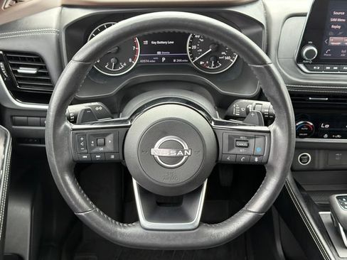 Used 2023 Nissan Rogue SL AWD/4WD image 24