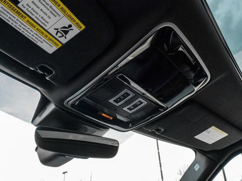 Used 2018 Land Rover Range Rover Supercharged image 25