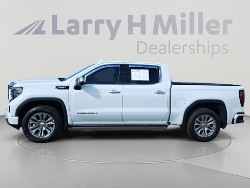 Used 2023 GMC Sierra 1500 Denali w/ Technology Package AWD/4WD image 2