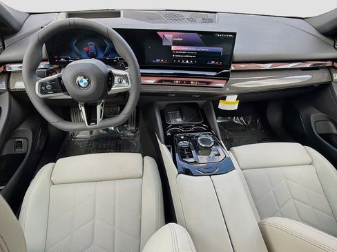 New 2027 BMW 540i xDrive w/ Executive Package AWD/4WD image 16