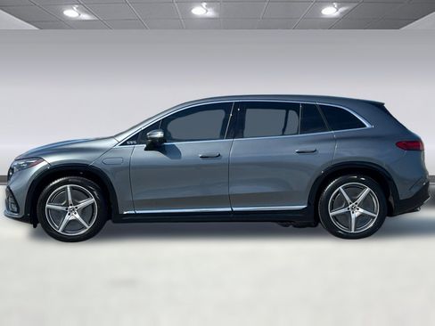 Used 2023 Mercedes-Benz EQS 580 4MATIC SUV image 2