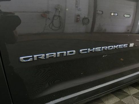 Used 2023 Jeep Grand Cherokee 4WD 4xe w/ Luxury Tech Group II image 7