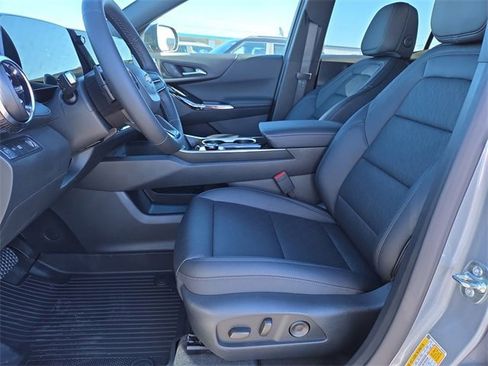 New 2026 Chevrolet Equinox LT w/ Convenience Package II image 13