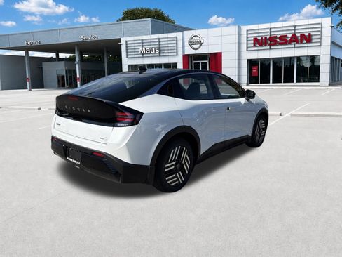 New 2026 Nissan Leaf SV+ w/ Floor Mat Package (SV+) FWD image 4