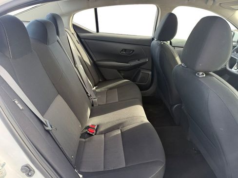 Used 2024 Nissan Sentra SV FWD image 18
