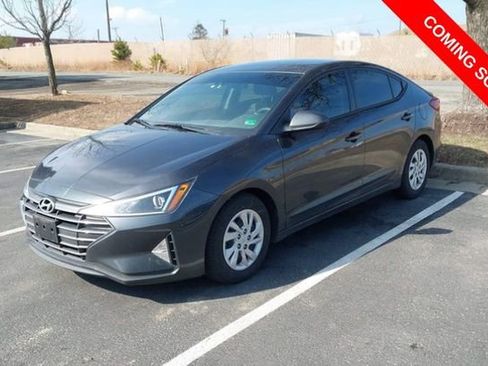 Used 2020 Hyundai Elantra SE image 1