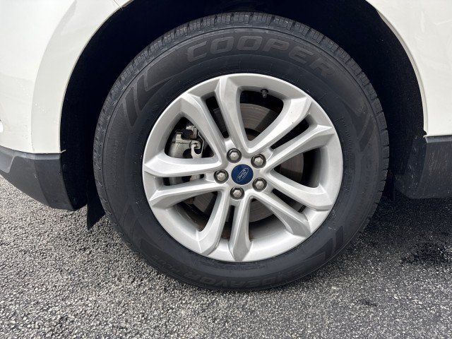 Used 2020 Ford Edge SEL w/ Convenience Package AWD/4WD image 9