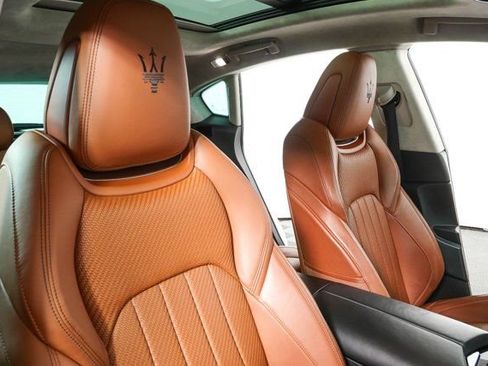 Used 2022 Maserati Levante Modena image 25