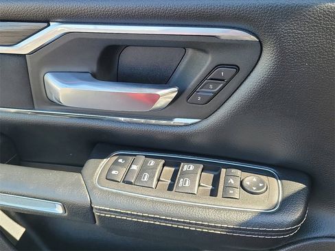 Used 2024 RAM 1500 Laramie image 15