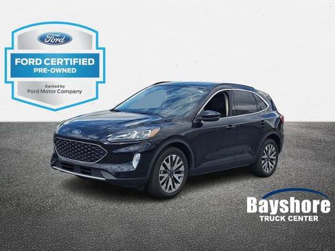 Certified 2020 Ford Escape Titanium AWD/4WD image 1