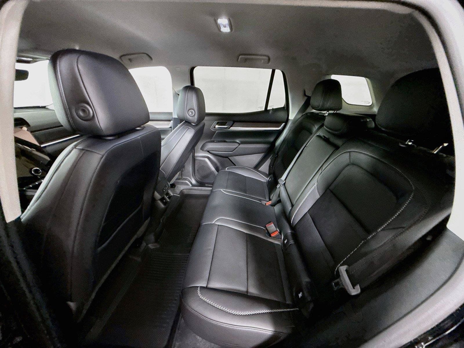 New 2027 GMC Terrain Denali w/ LPO, Floor Liner Package AWD/4WD image 17