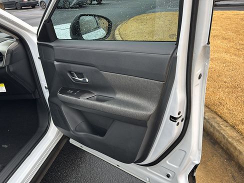 New 2026 Nissan Kicks SV w/ SV Premium Package image 12