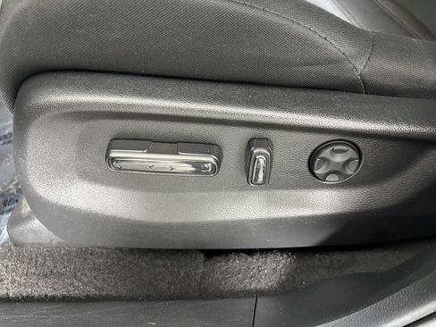 Used 2021 Honda CR-V EX image 15