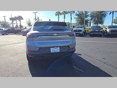 New 2026 Chevrolet Equinox EV LT image 26