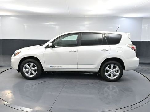 Used 2012 Toyota RAV4 EV FWD image 8
