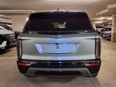 New 2027 Cadillac Vistiq Sport AWD/4WD image 9