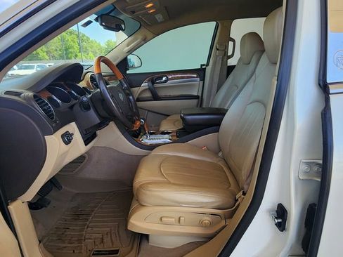 Used 2011 Buick Enclave CXL FWD image 18