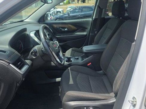 Used 2018 GMC Terrain SLE w/ Driver Convenience Package FWD image 14