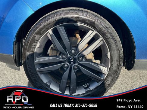 Used 2015 Kia Soul + w/ Audio Package image 10