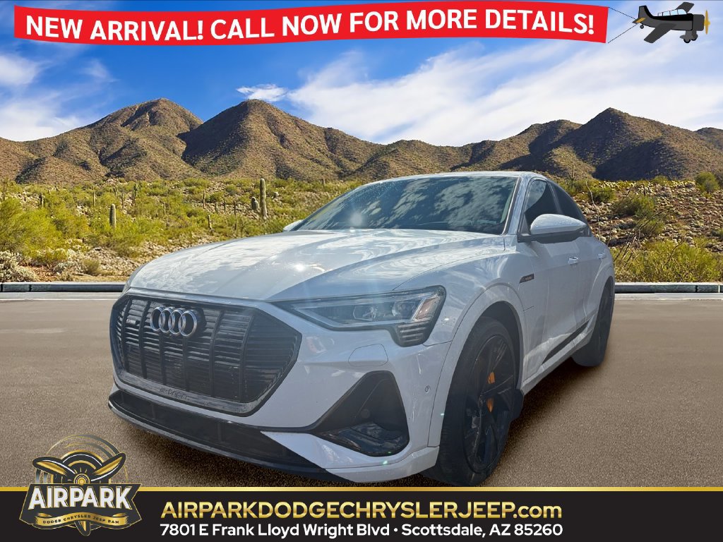 Used 2022 Audi e-tron Prestige AWD/4WD image 1